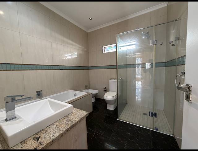 4 BEDROOM HOUSE FOR SALE IN PARKLANDS NORTH